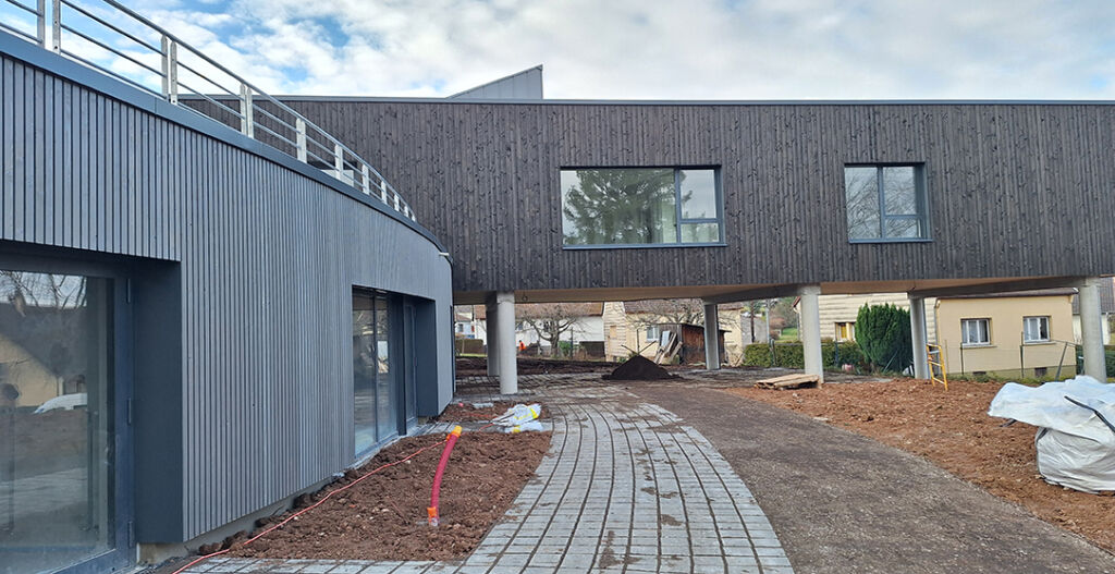 Adaptation et extension du bâtiment d’accueil périscolaire et aménagement de ses abords à INGWILLER (67)